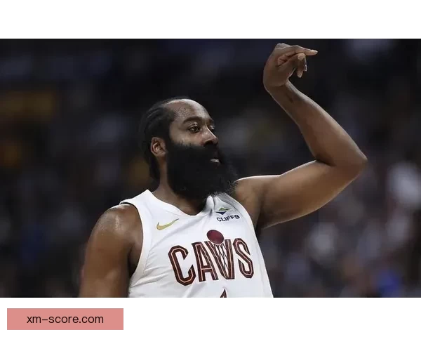 哈登高效掌控比赛20战15胜29分钟轻松砍下17分14助攻引热议